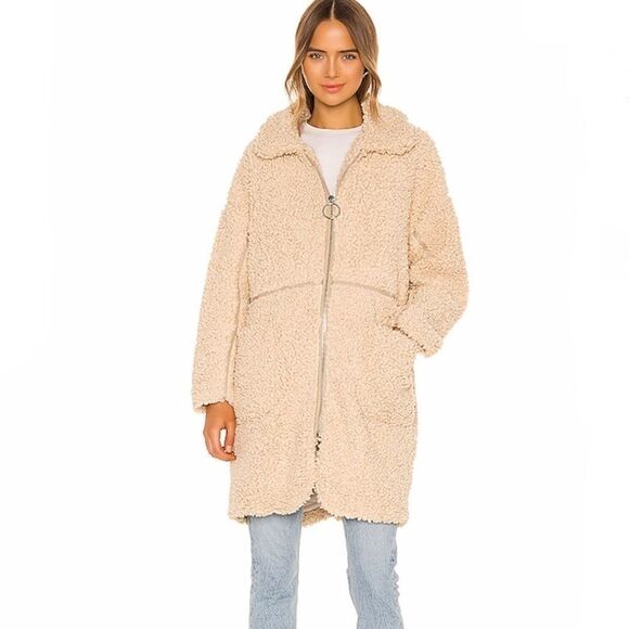 ON PARLE DE VOUS Sherpa Coat - Picture 2 of 4